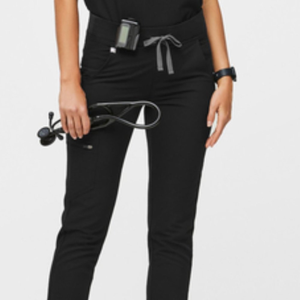 NWT FIGS Clothing Zamora Jogger Scrub Pants in BLACK - Size SMALL